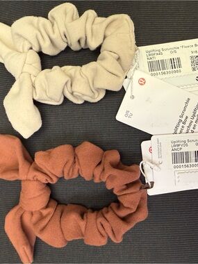 Lululemon Uplifting Scrunchie Set - Natural & Brown